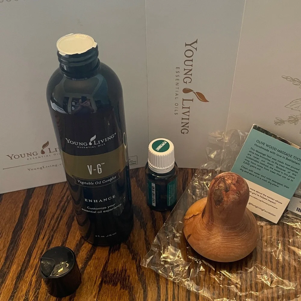 V6, Peppermint & Wood Massage tool Young Living essential oils - Picture 2 of 5